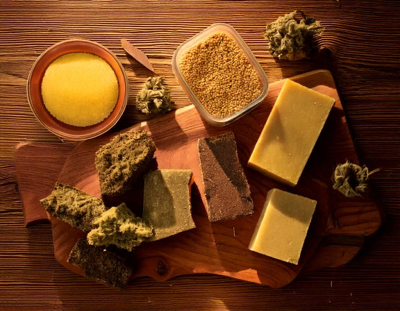 raditional Lebanese red hash production in the Bekaa Valley, showcasing sun-dried cannabis, golden kief, and pressed hash blocks.
