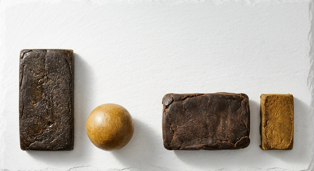 CBD Hash Großhandel verschiedene Sorten auf weißer Fläche Wholesale 2026
