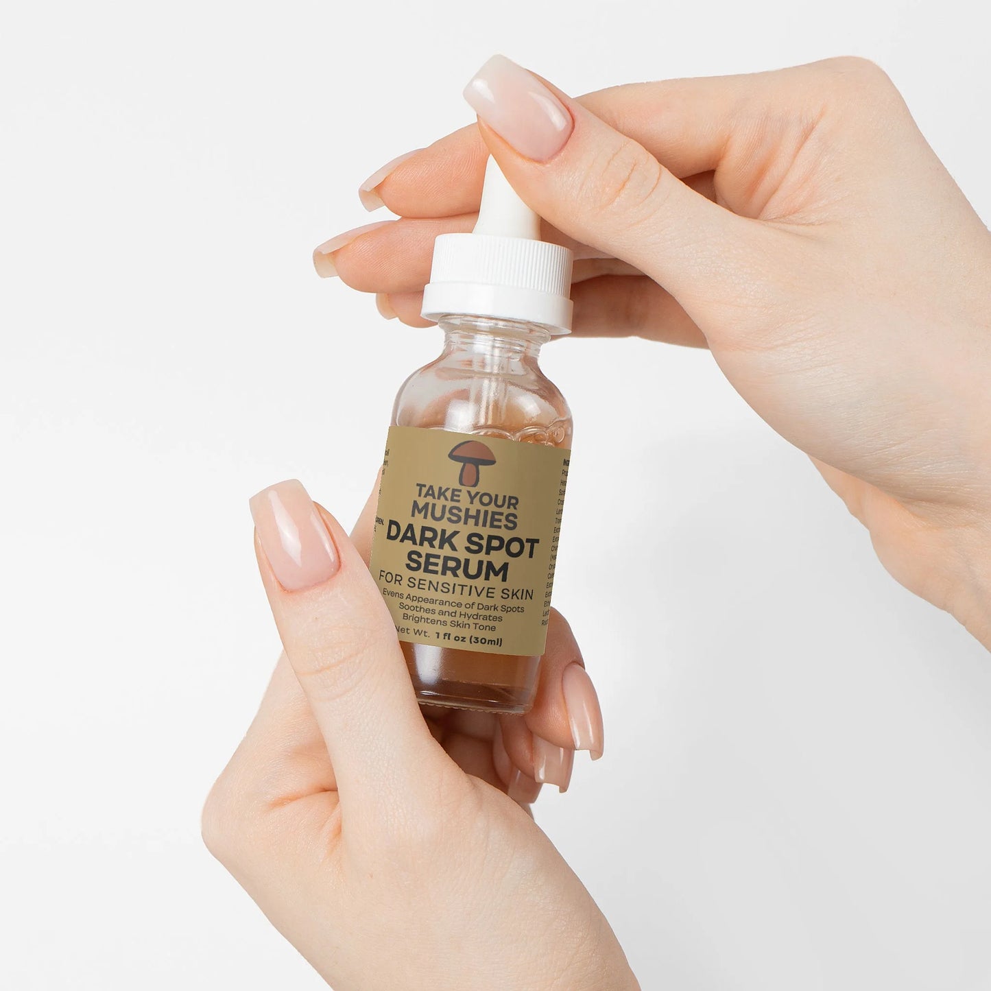 Dark Spot Serum for Sensitive Skin – facial care – detail view | Hurcann