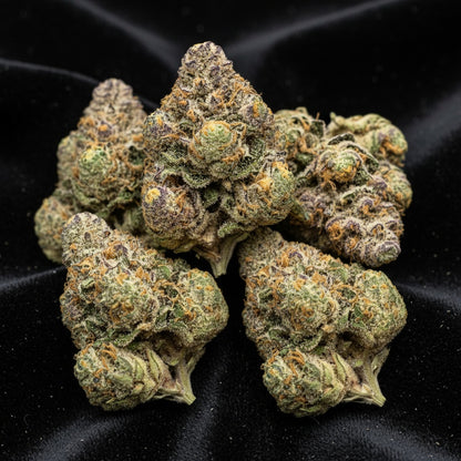 A smooth, euphoric hybrid offering mental clarity and gentle relaxation 