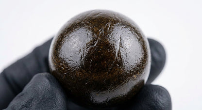 CBD Nepalese Temple Ball Hash — macro