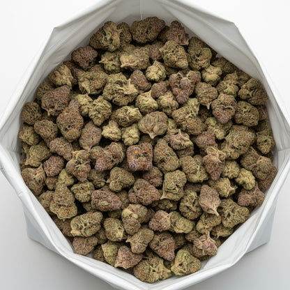 Cadillac Rainbow lives up to its name with colorful buds that blend deep purples